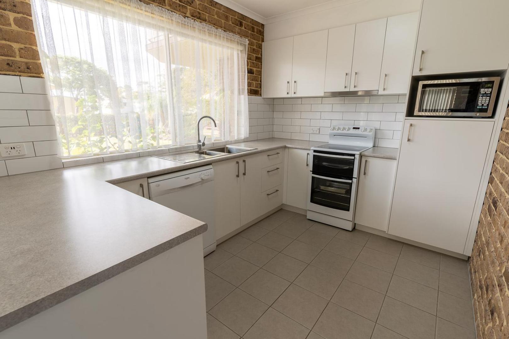 ميريمبولا Beachfront Apartments المظهر الخارجي الصورة
