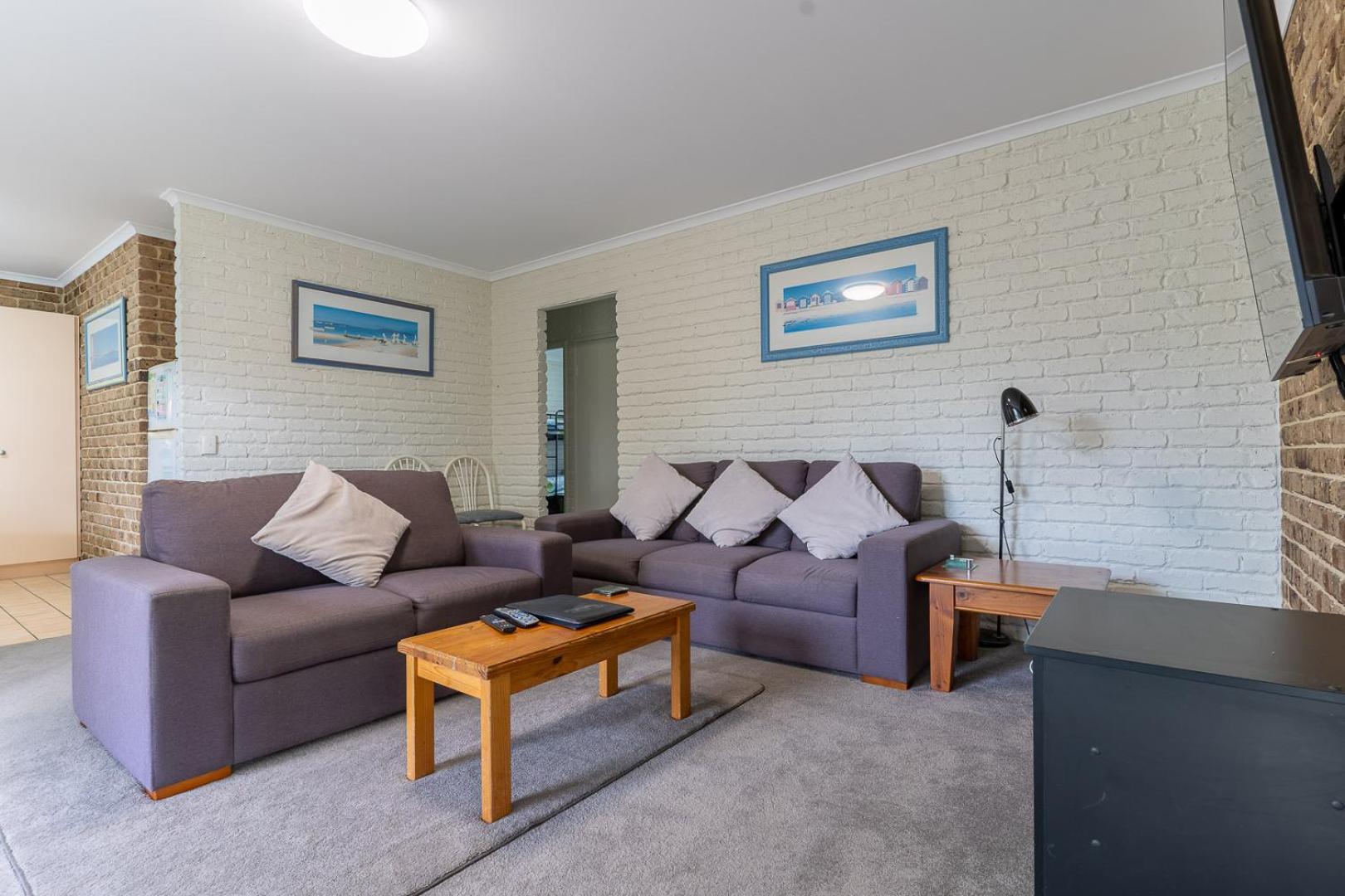 ميريمبولا Beachfront Apartments المظهر الخارجي الصورة